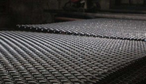 How to Solve Vibrating Screen Mesh Hole Clogging?